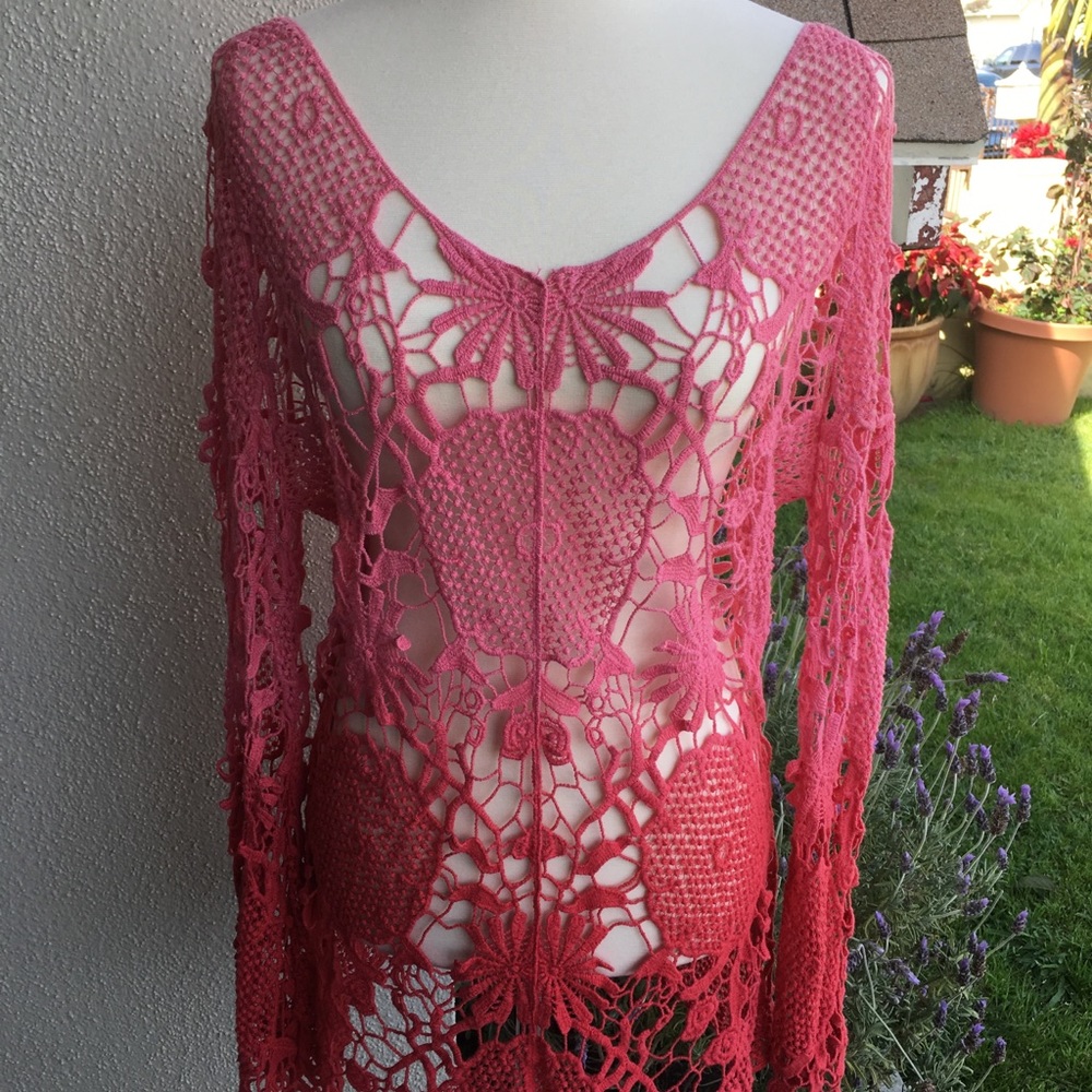 Embroidered dual color top